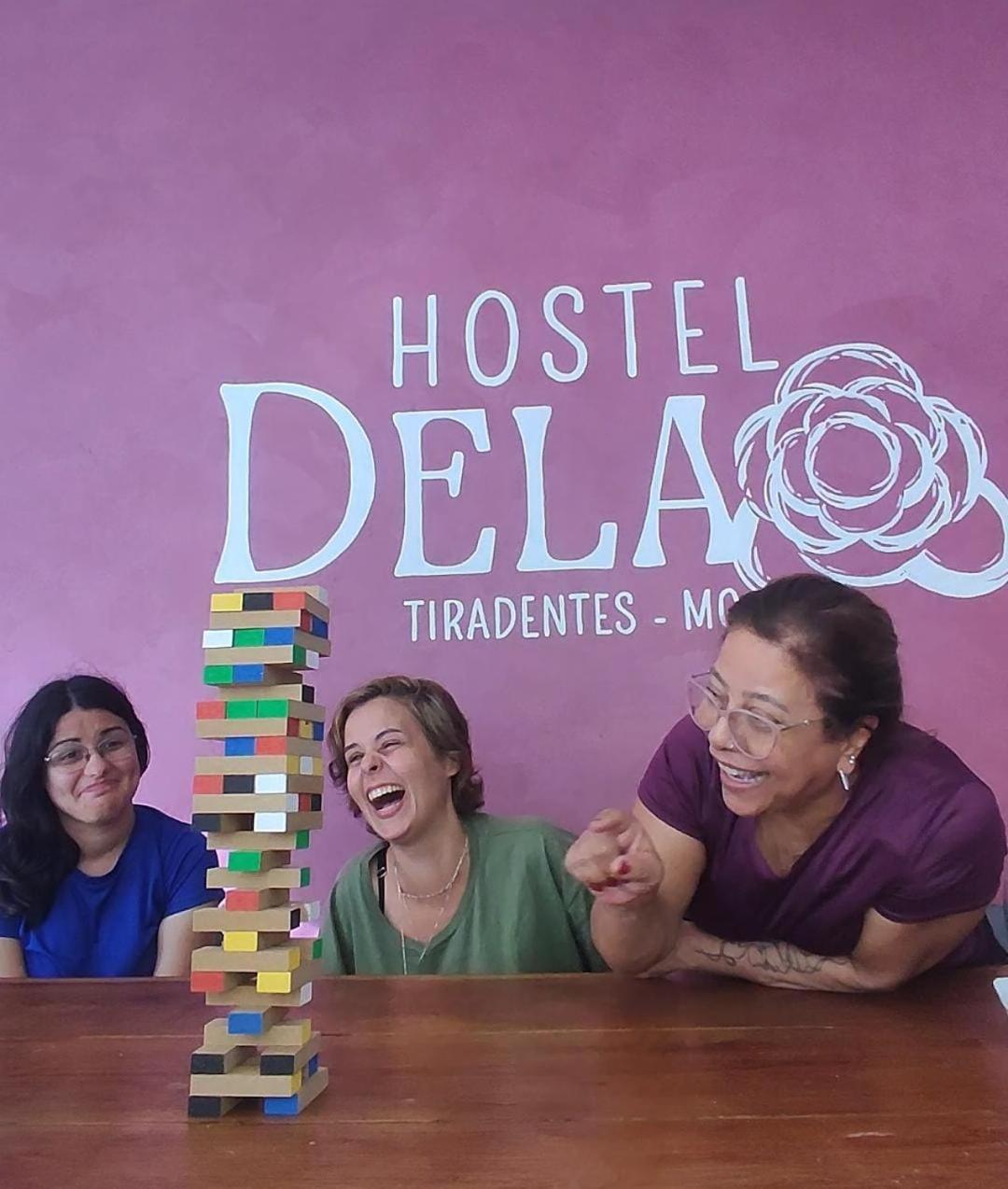 Hostel Dela Tiradentes Esterno foto